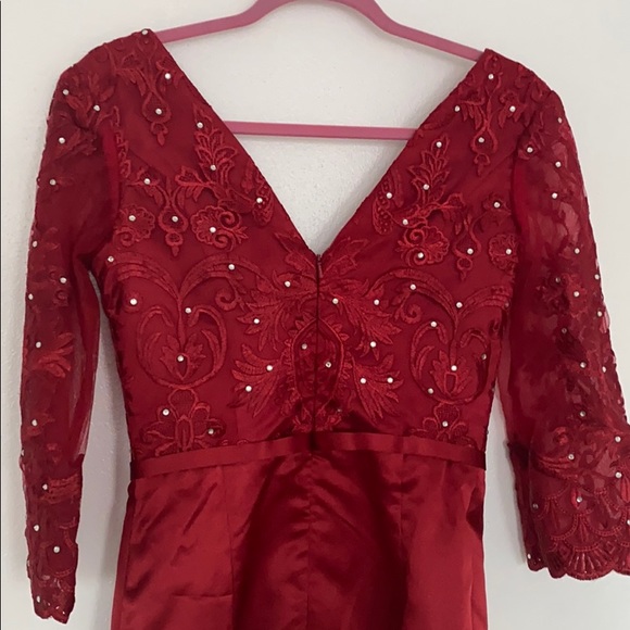 JJ's house mother of bride sheath lace satin dress - Picture 7 of 10